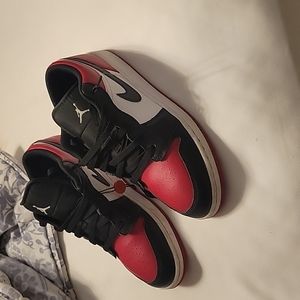 Youth sneakers gently used